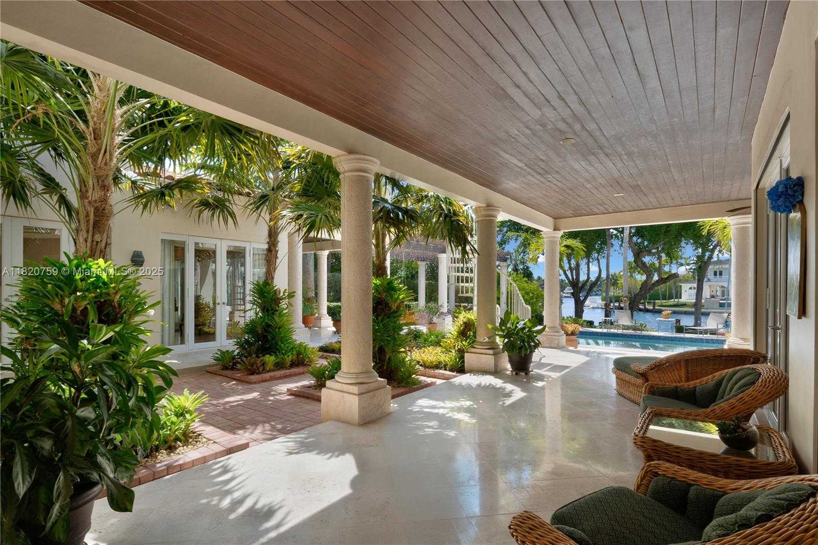 Small Image of 180 SOLANO PRADO, Coral Gables Number 39