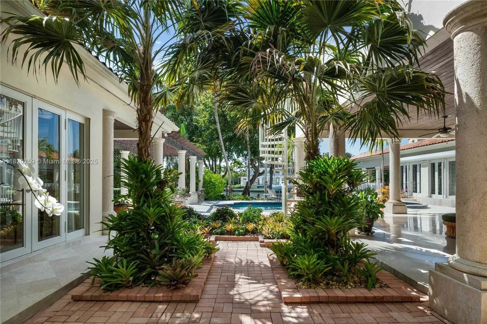 Small Image of 180 SOLANO PRADO, Coral Gables Number 40