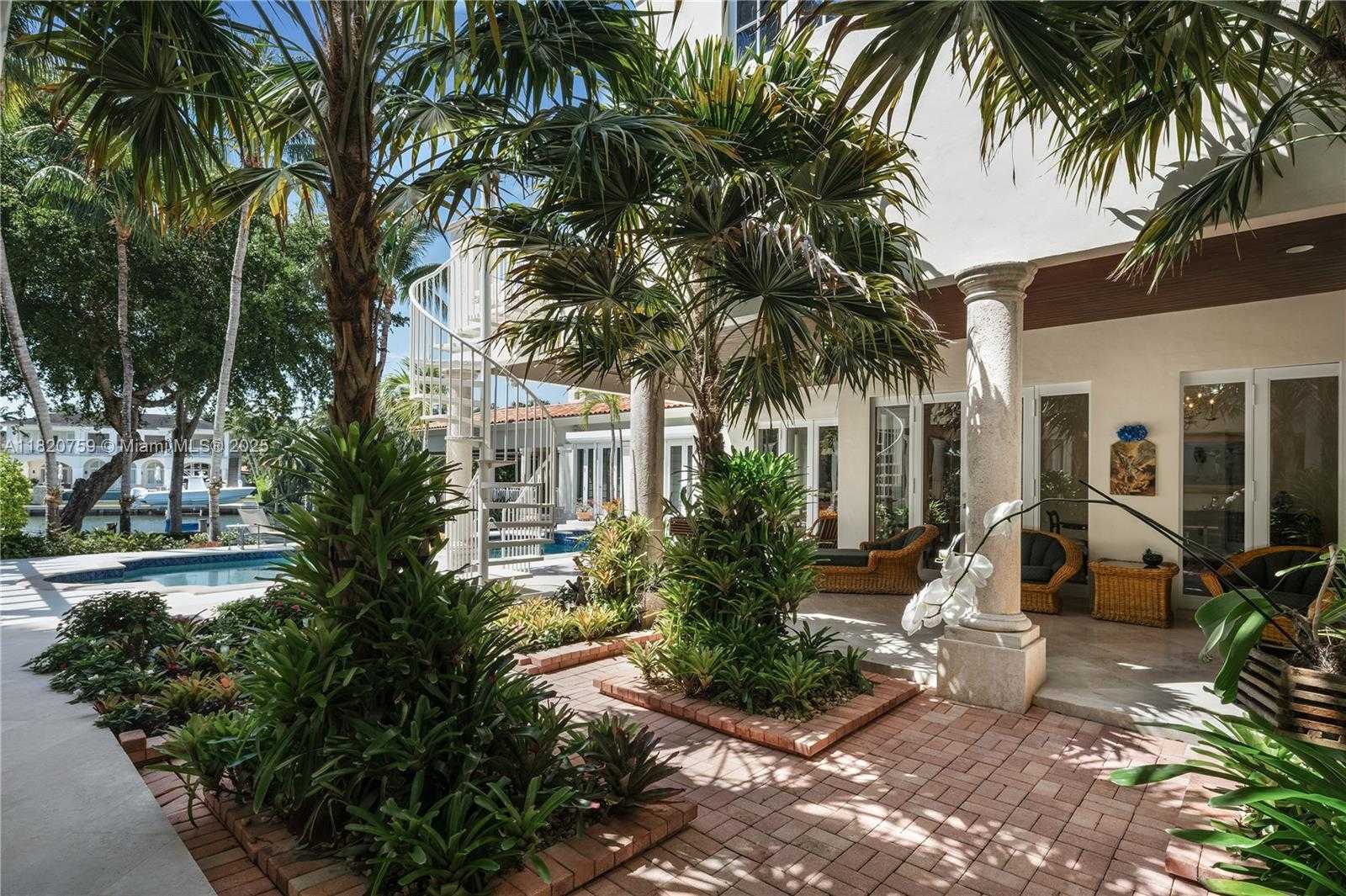 Small Image of 180 SOLANO PRADO, Coral Gables Number 42
