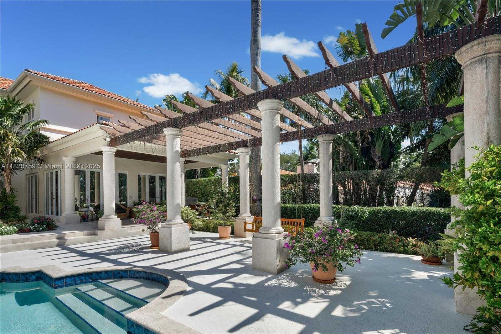 Small Image of 180 SOLANO PRADO, Coral Gables Number 47