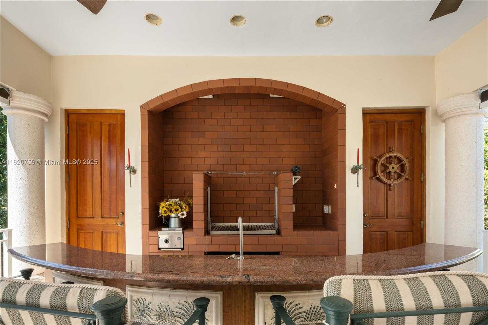Small Image of 180 SOLANO PRADO, Coral Gables Number 50