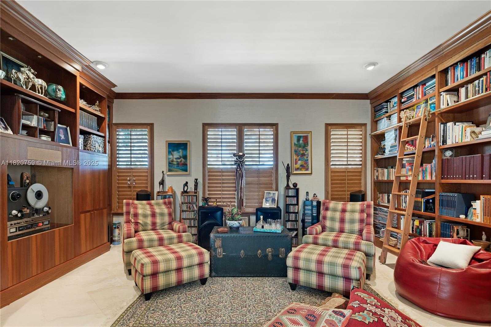 Small Image of 180 SOLANO PRADO, Coral Gables Number 6