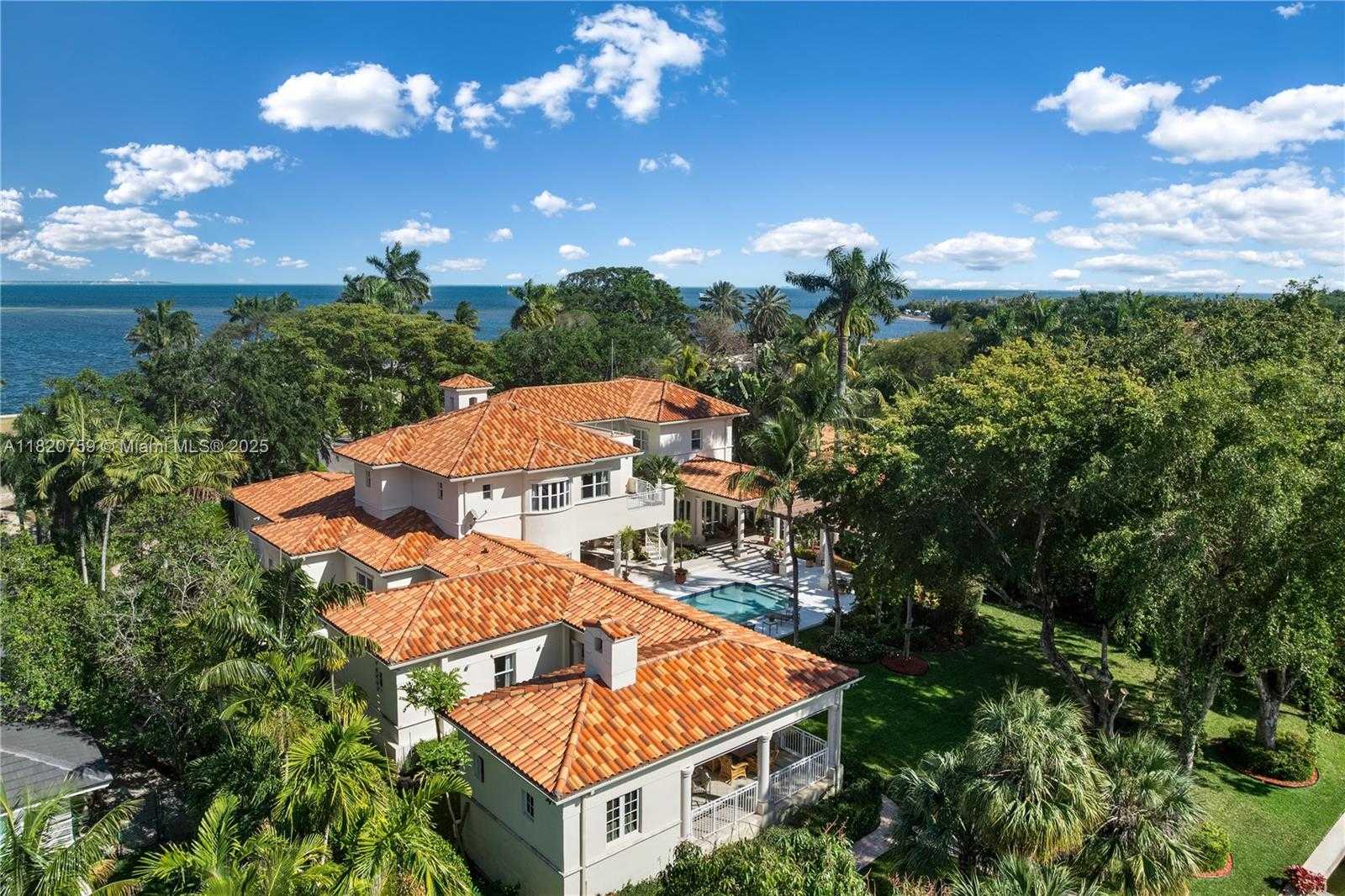 Small Image of 180 SOLANO PRADO, Coral Gables Number 60