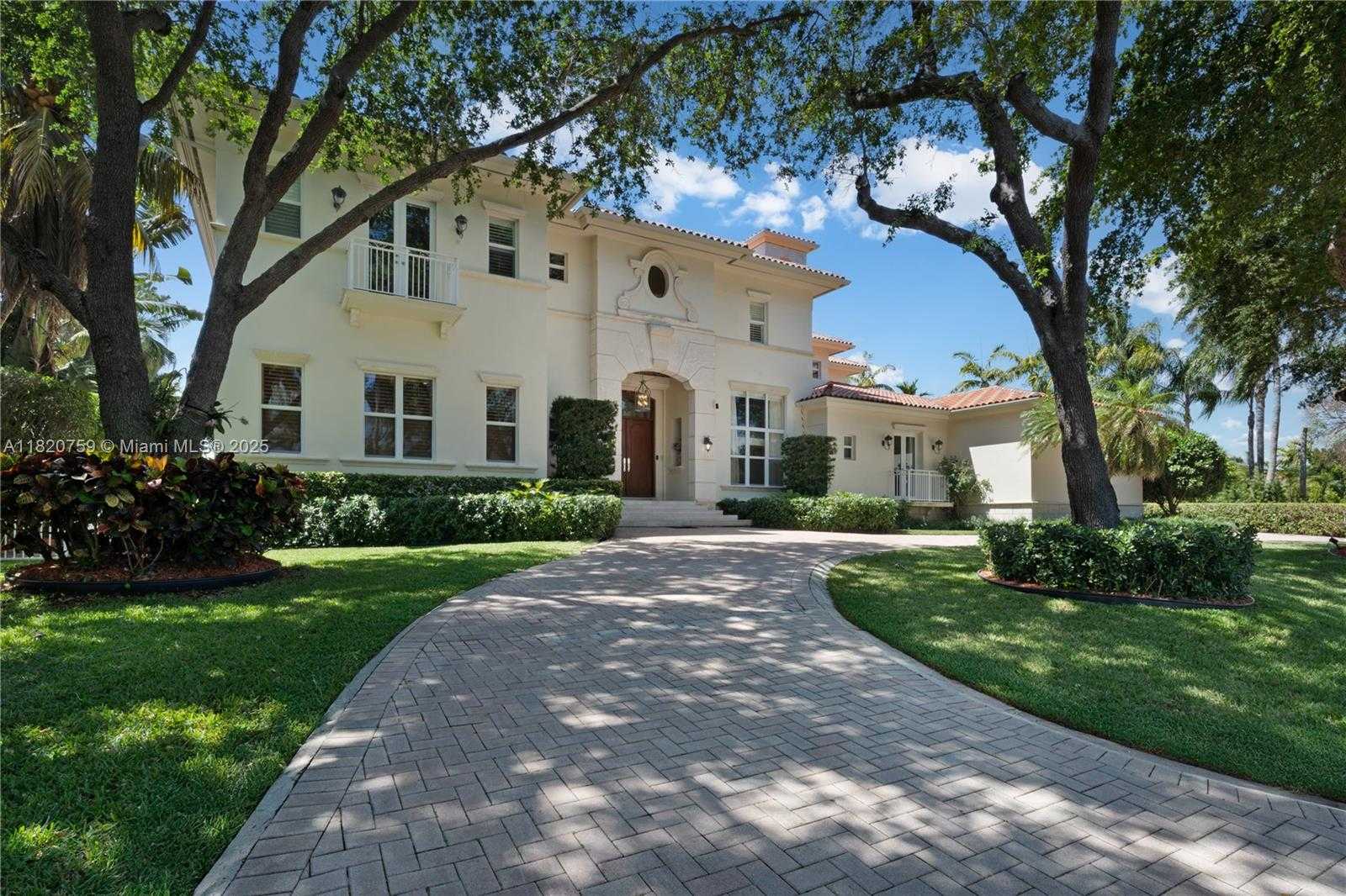Small Image of 180 SOLANO PRADO, Coral Gables Number 64