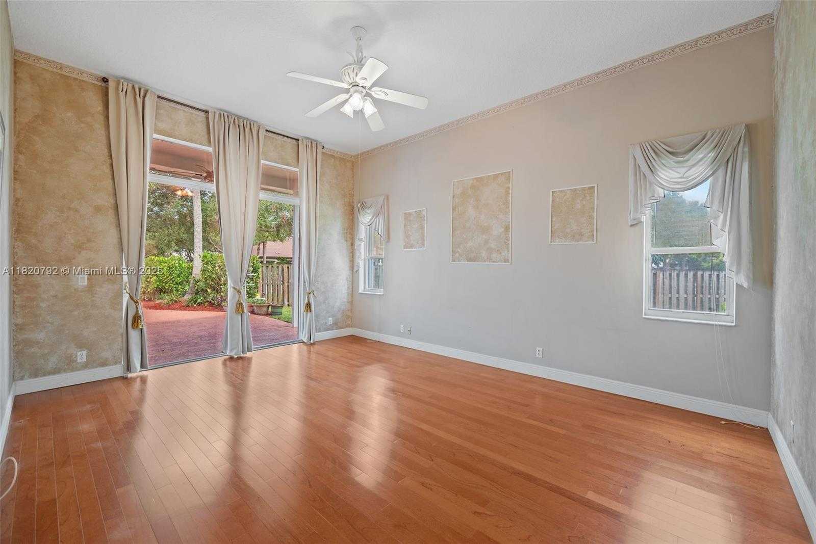 Small Image of 6946 MARIPOSA CIR CT, Pembroke Pines Number 10