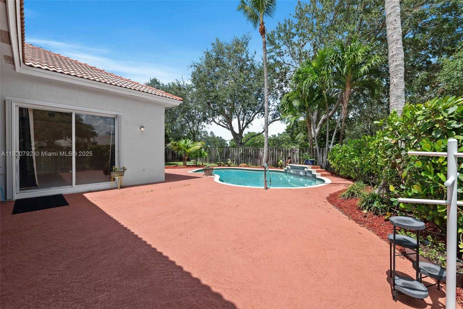 Small Image of 6946 MARIPOSA CIR CT, Pembroke Pines Number 30