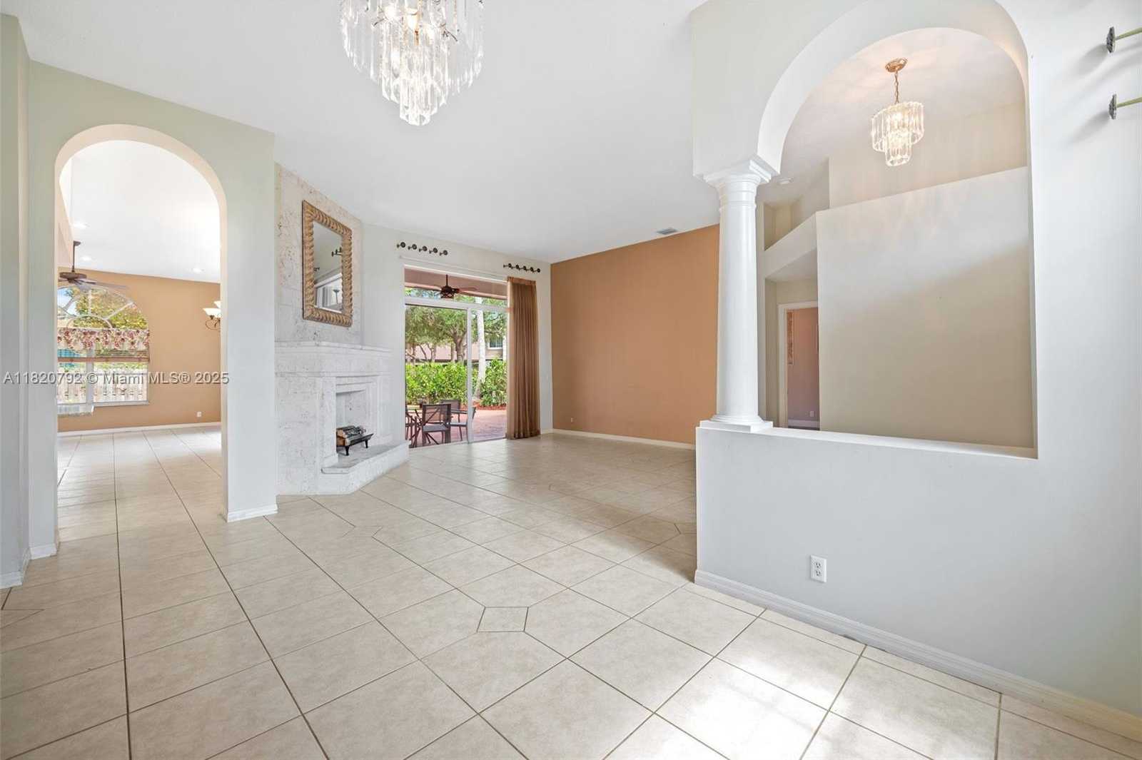 Small Image of 6946 MARIPOSA CIR CT, Pembroke Pines Number 8