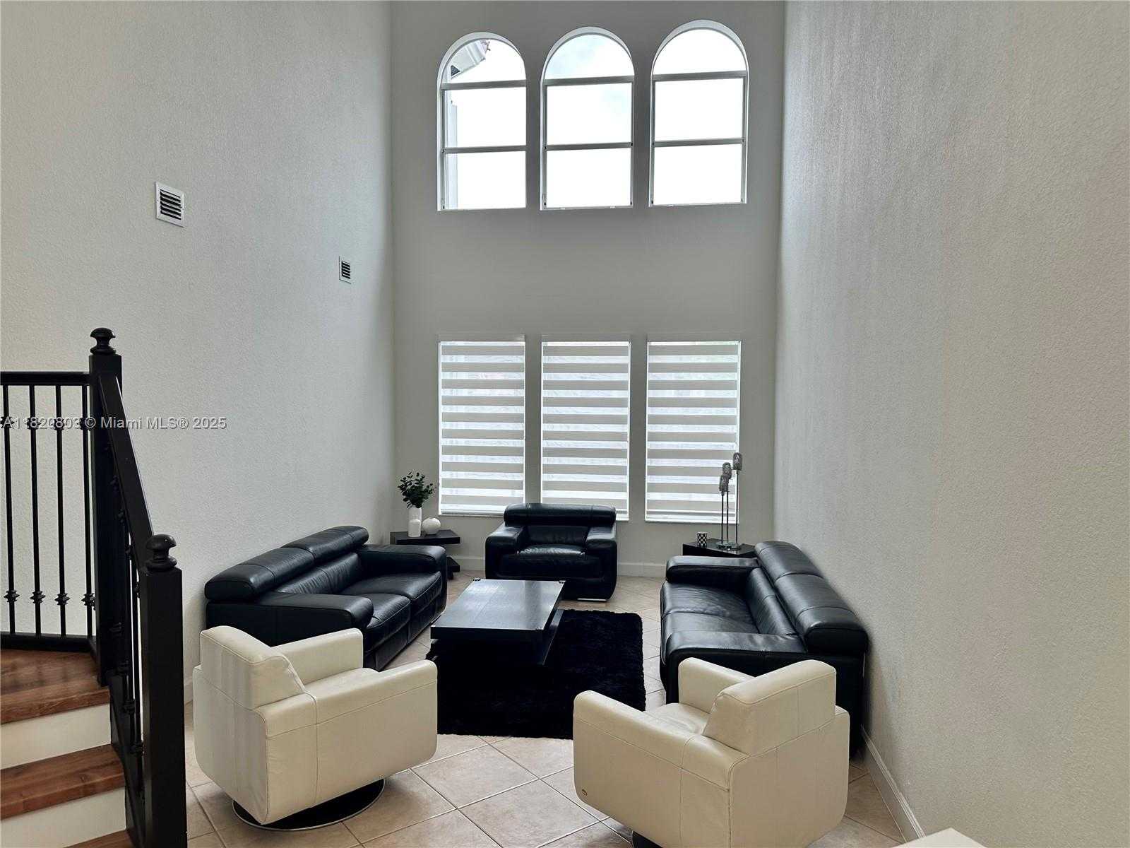 Small Image of 10873 NORTH WEST 71ST ST, Doral Number 2