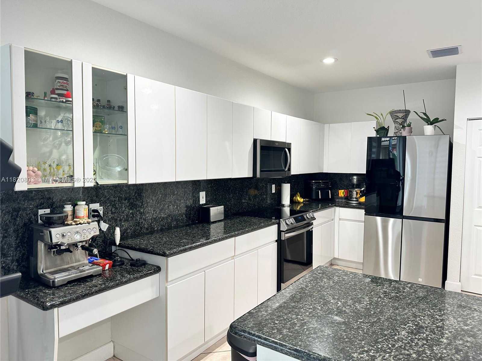 Small Image of 10873 NORTH WEST 71ST ST, Doral Number 5