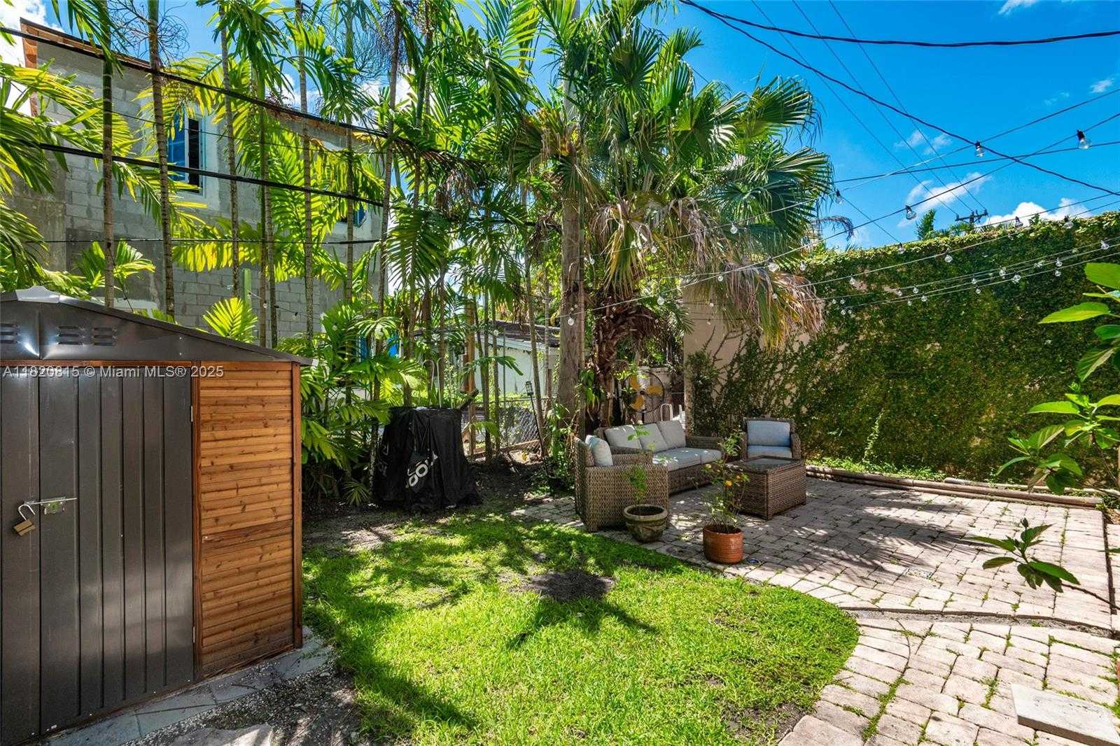 Small Image of 1218 MADRID ST, Coral Gables Number 25