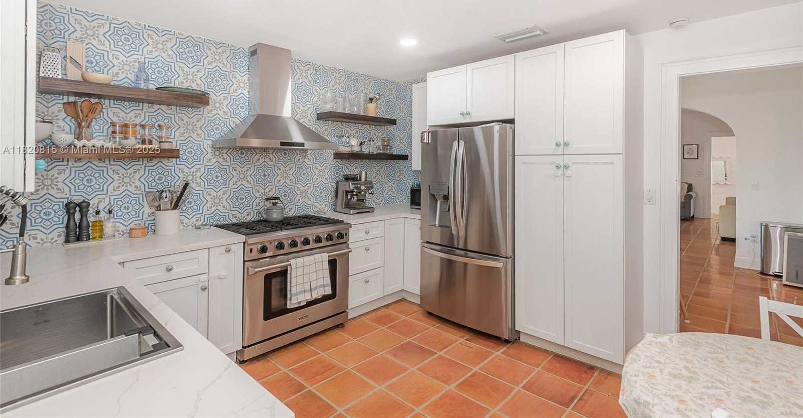 Small Image of 1218 MADRID ST, Coral Gables Number 5