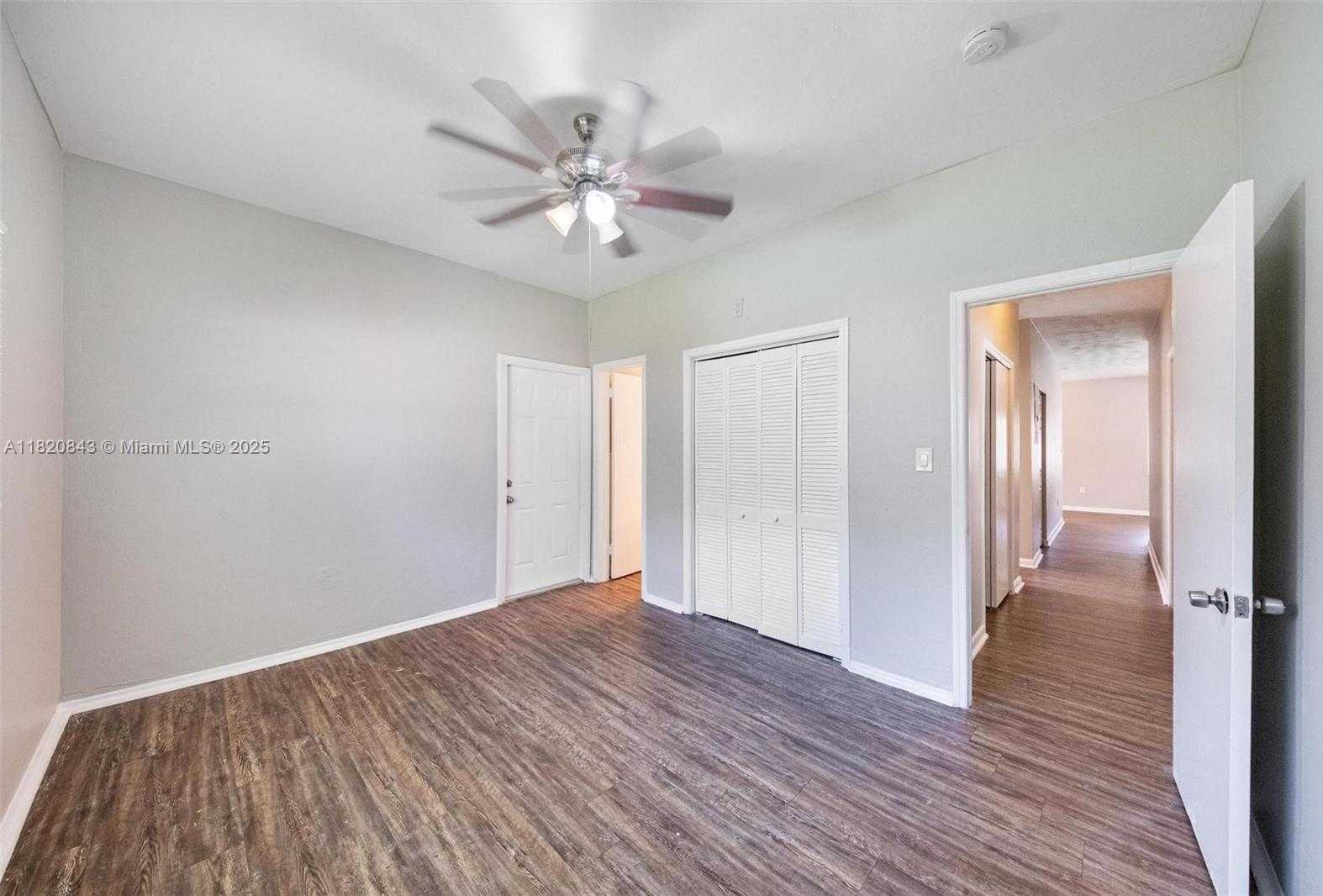 Small Image of 6428 PLUNKETT ST, Hollywood Number 10
