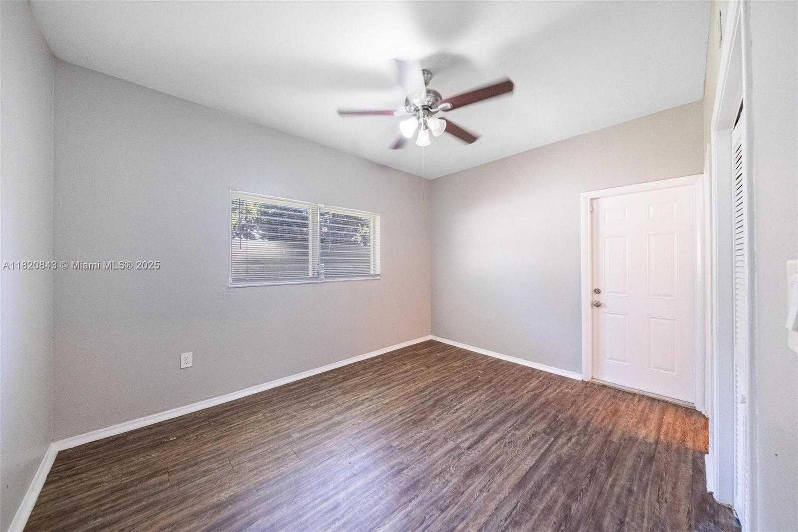 Small Image of 6428 PLUNKETT ST, Hollywood Number 17