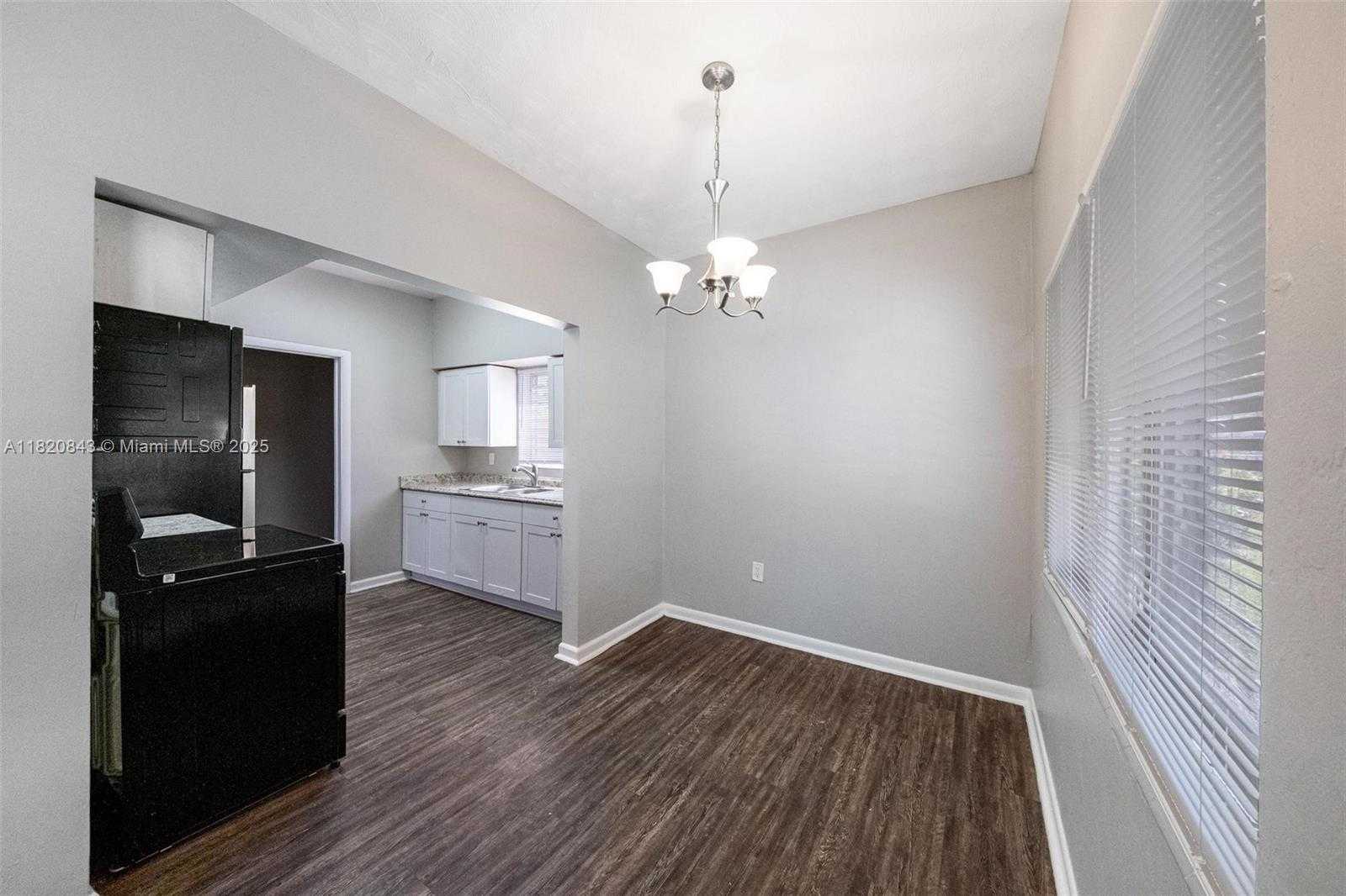 Small Image of 6428 PLUNKETT ST, Hollywood Number 21