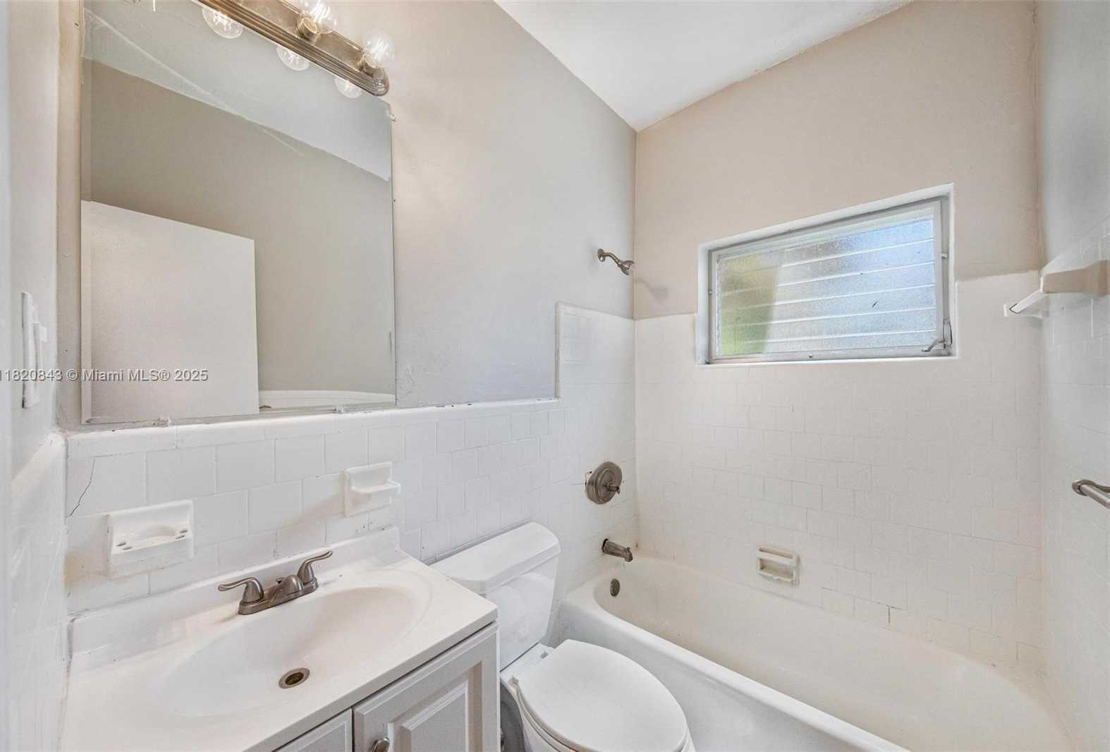 Small Image of 6428 PLUNKETT ST, Hollywood Number 28