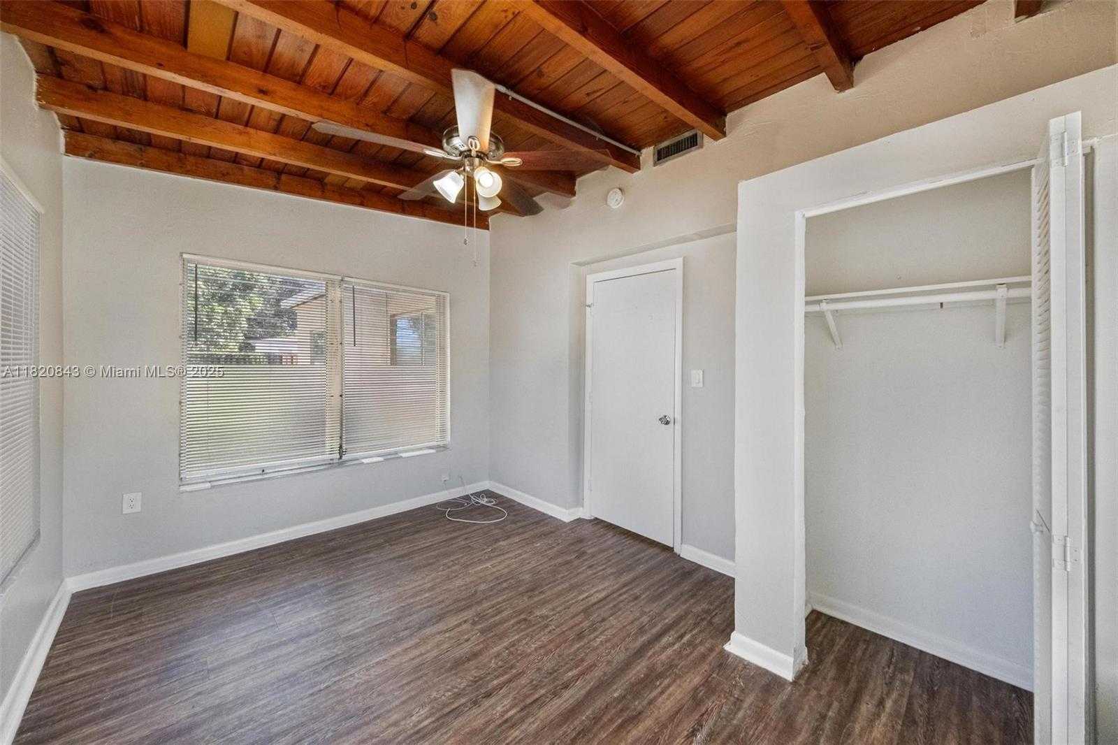 Small Image of 6428 PLUNKETT ST, Hollywood Number 9