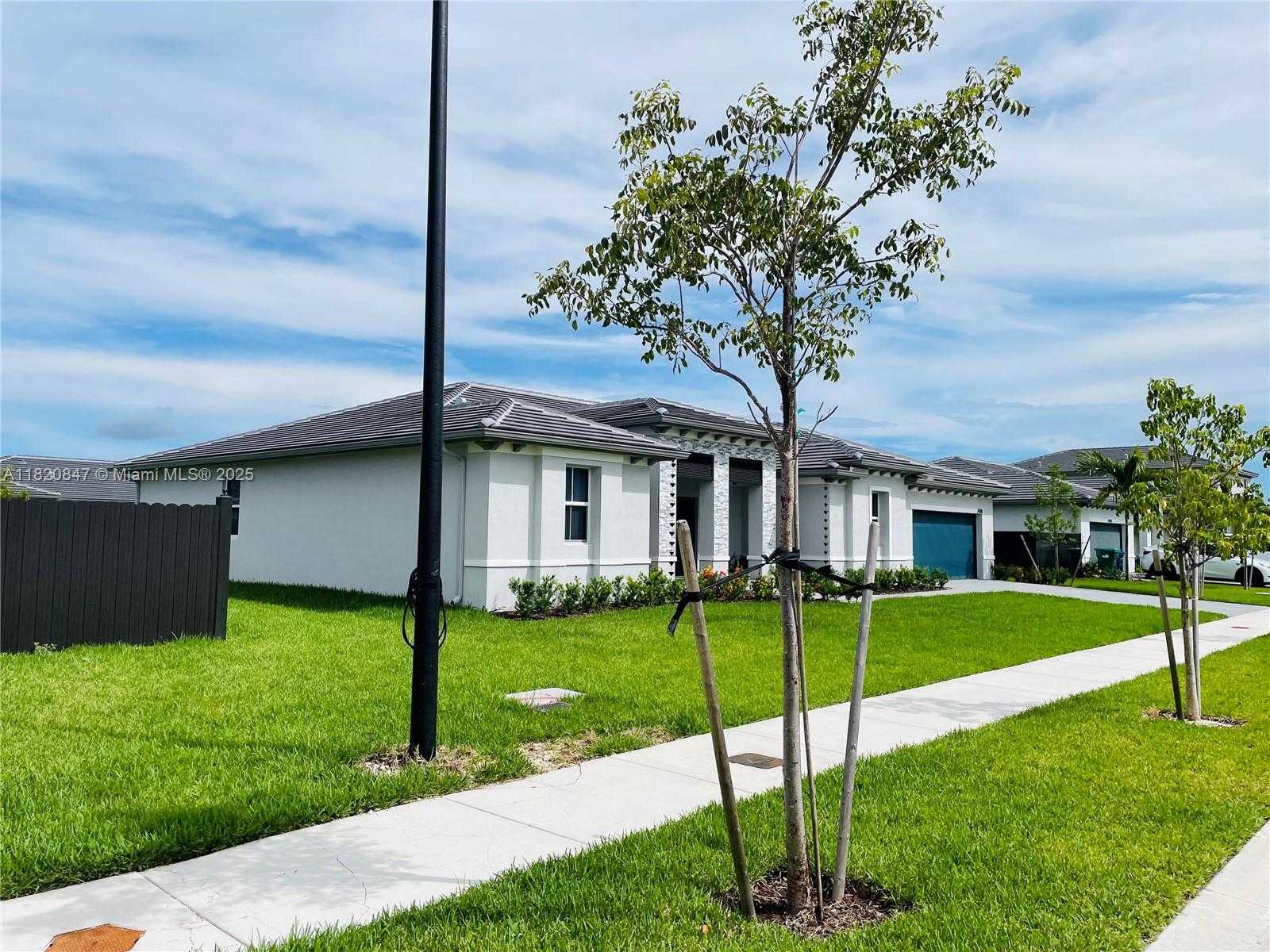 Small Image of 16932 SOUTH WEST 291ST ST, Homestead Number 31