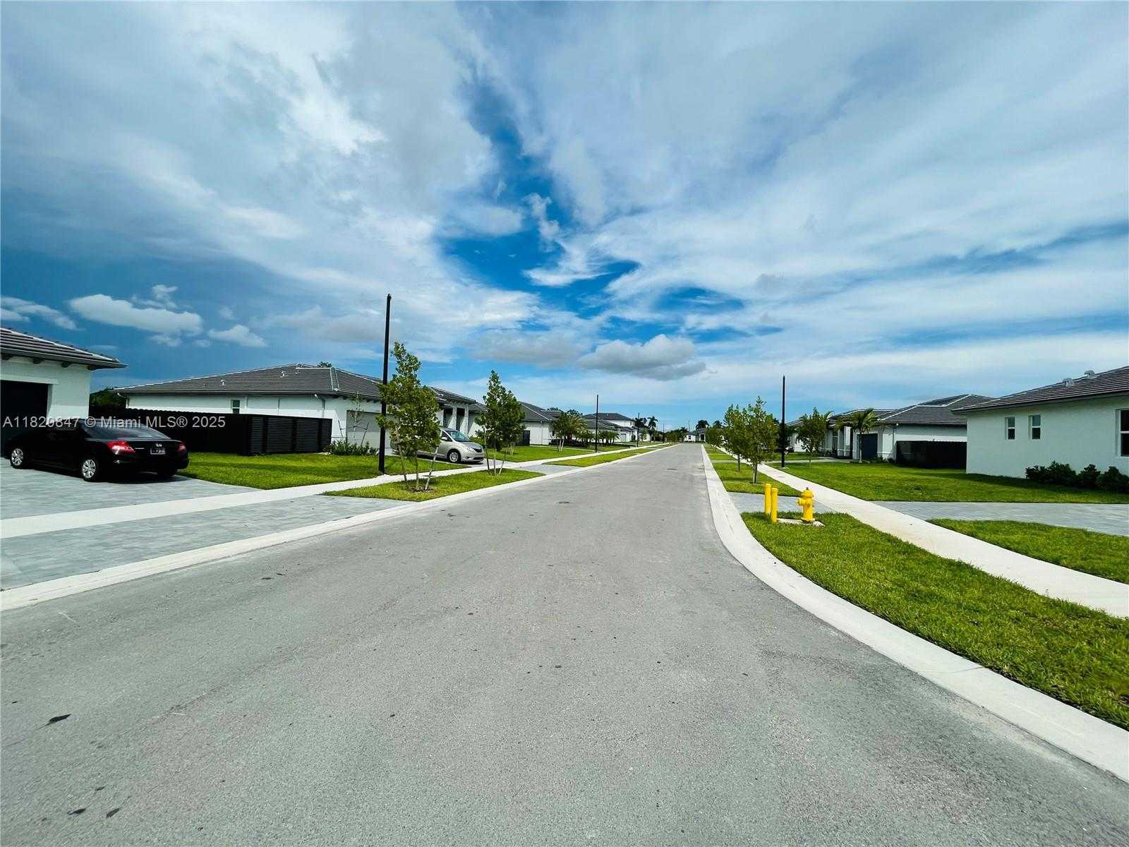 Small Image of 16932 SOUTH WEST 291ST ST, Homestead Number 33