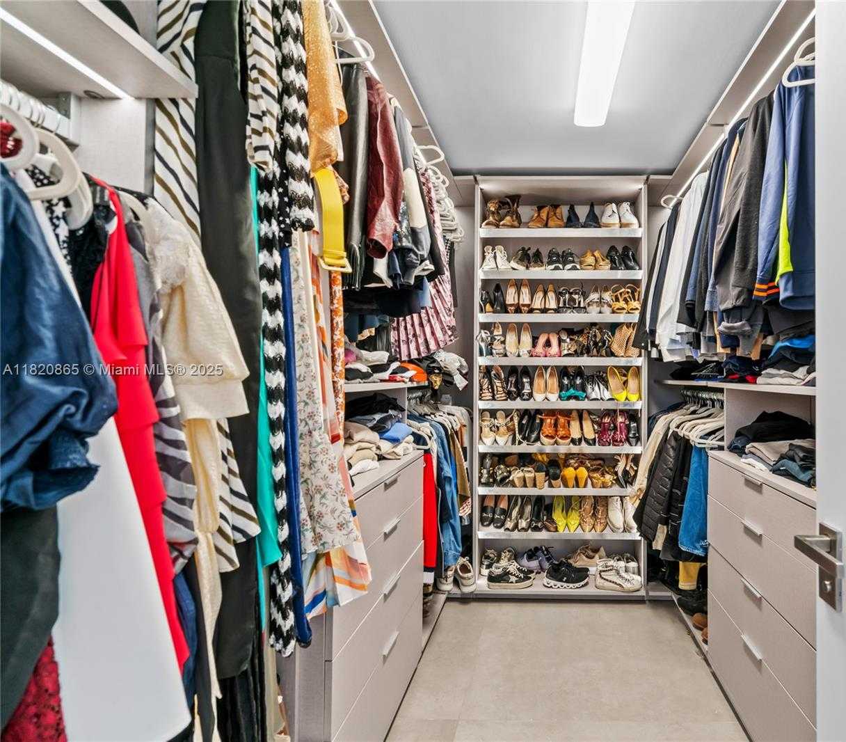 Small Image of 9033 EMERSON AVE, Surfside Number 14