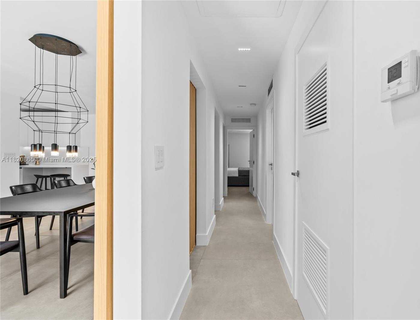 Small Image of 9033 EMERSON AVE, Surfside Number 18