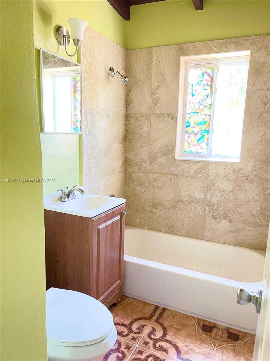 Small Image of 381 NORTH WEST 16TH ST, Pompano Beach Number 16