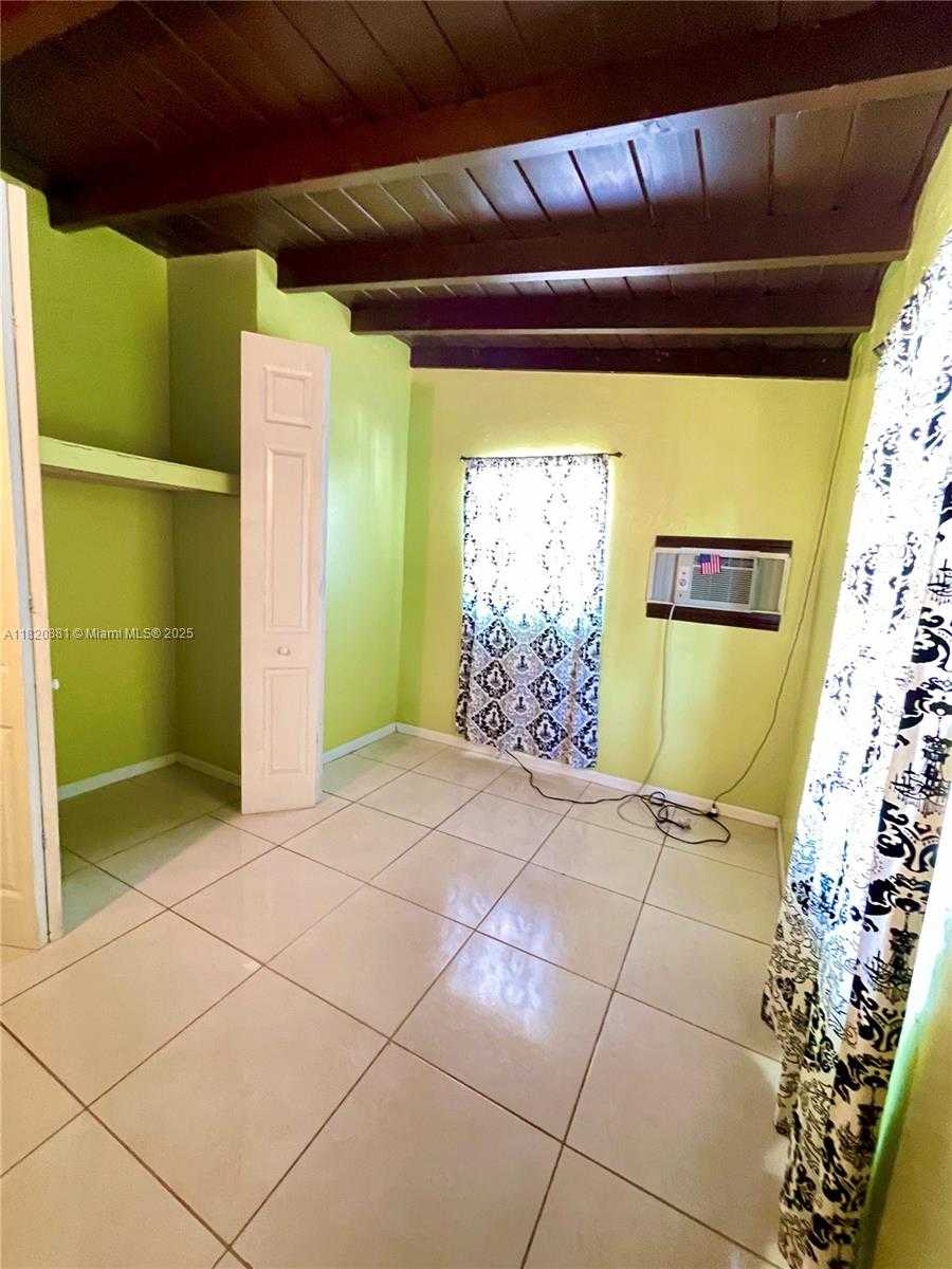 Small Image of 381 NORTH WEST 16TH ST, Pompano Beach Number 19