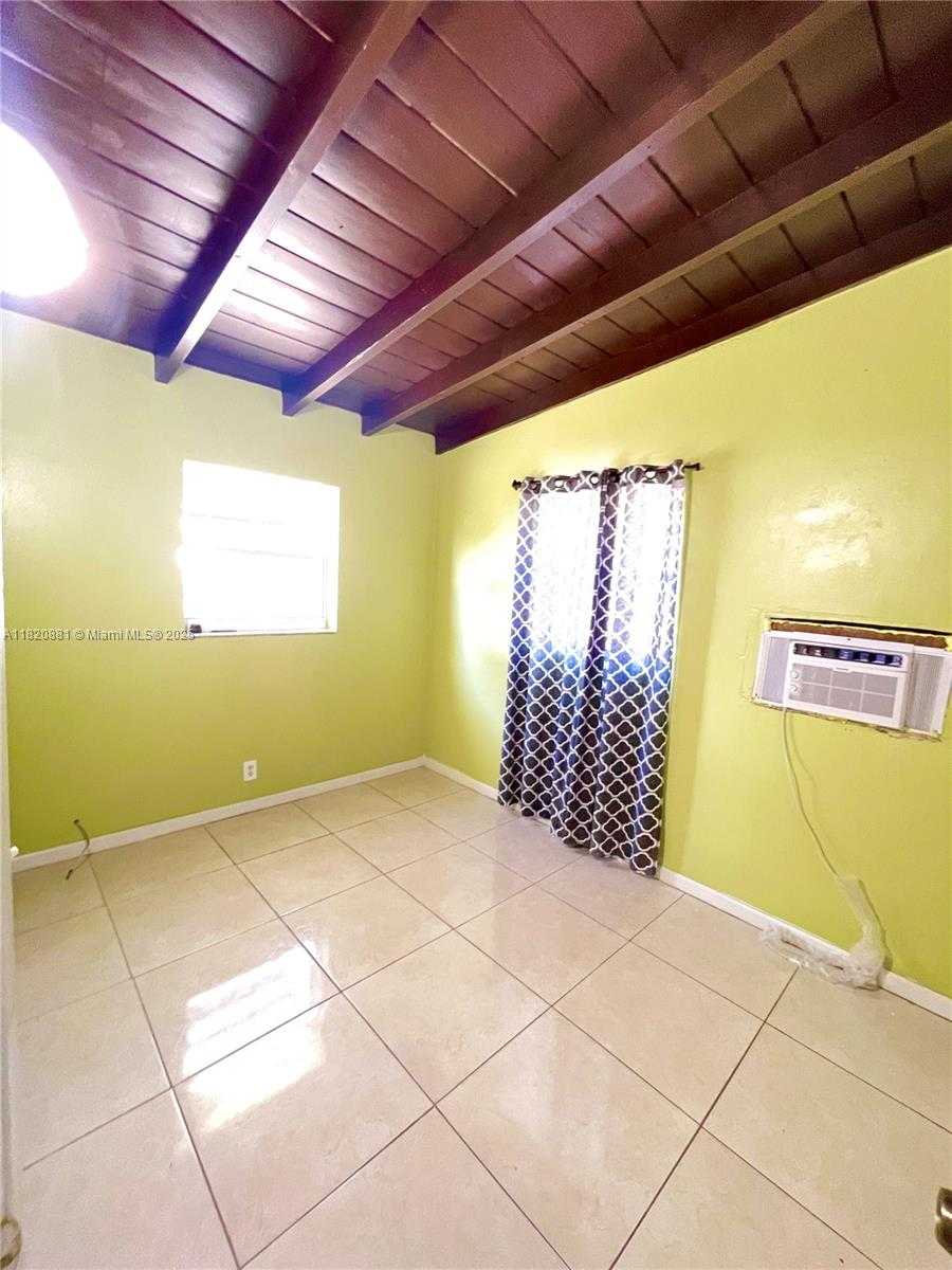 Small Image of 381 NORTH WEST 16TH ST, Pompano Beach Number 21