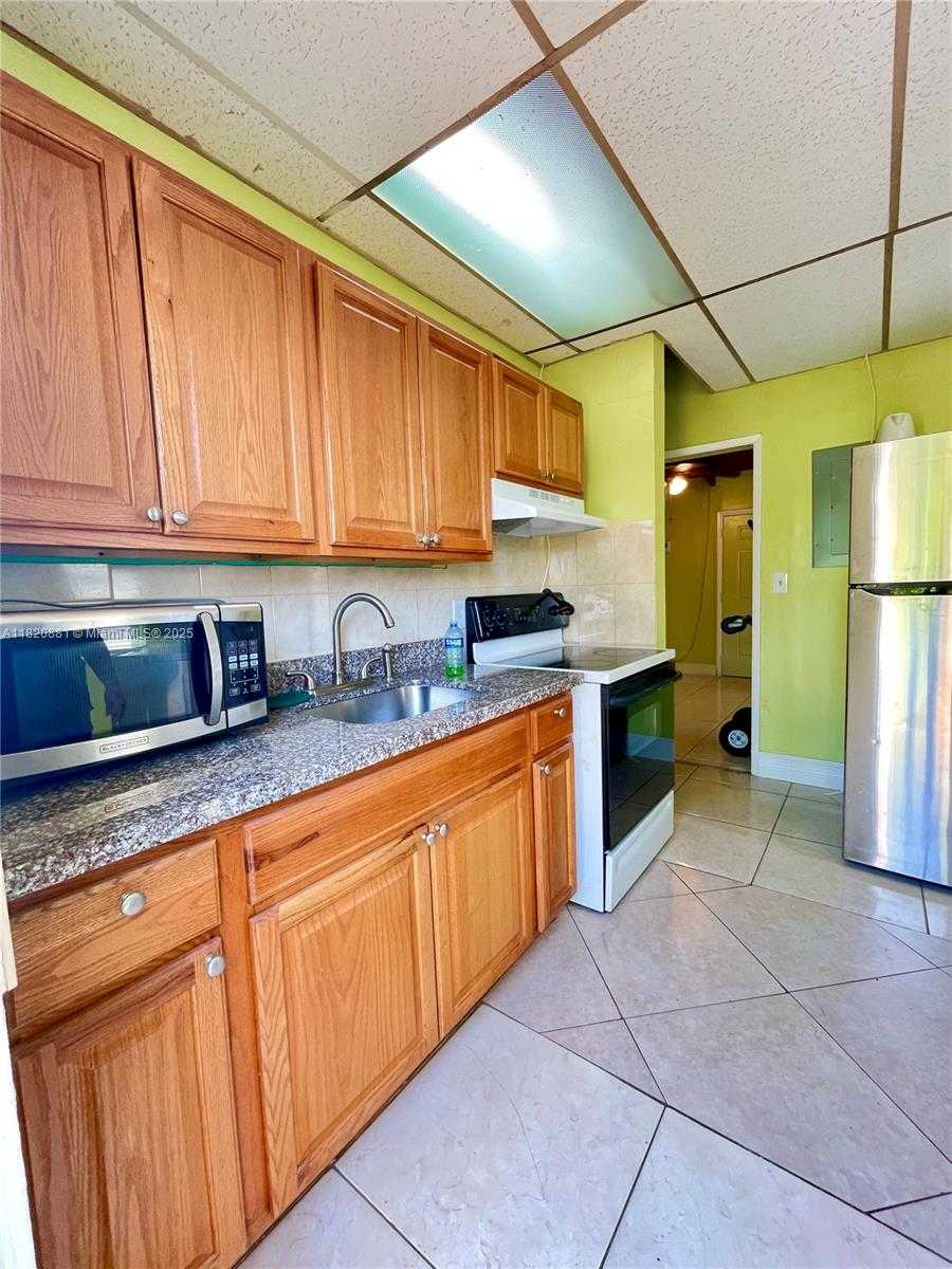 Small Image of 381 NORTH WEST 16TH ST, Pompano Beach Number 23
