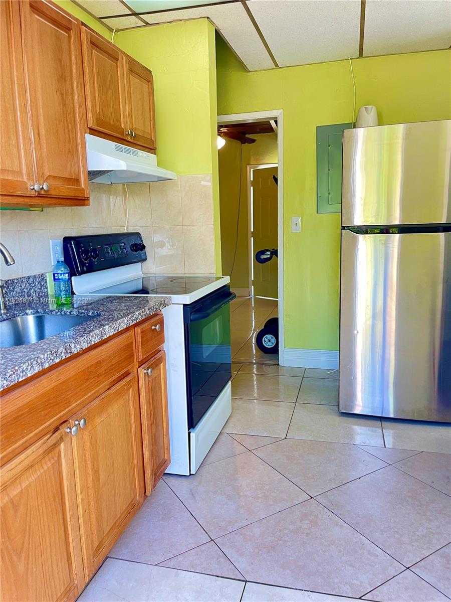 Small Image of 381 NORTH WEST 16TH ST, Pompano Beach Number 24