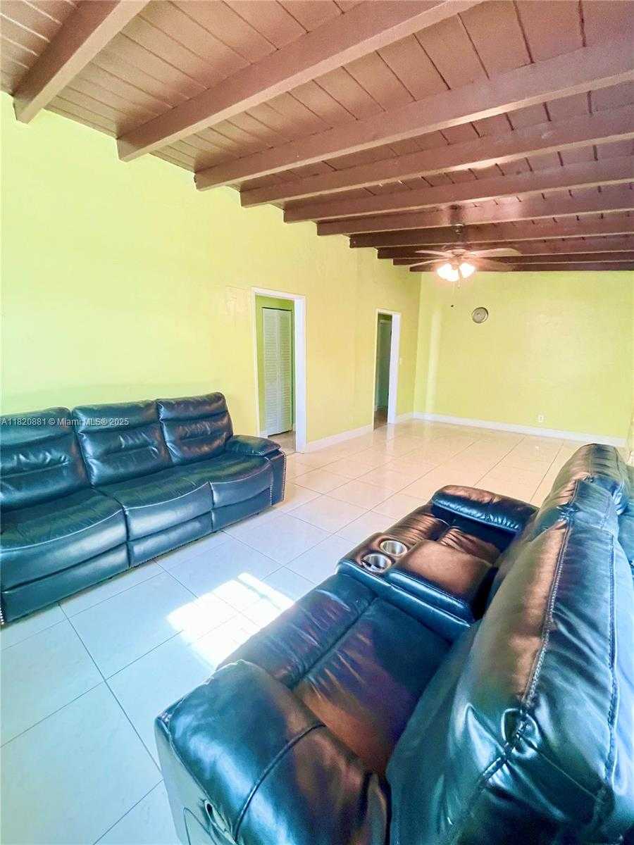 Small Image of 381 NORTH WEST 16TH ST, Pompano Beach Number 34