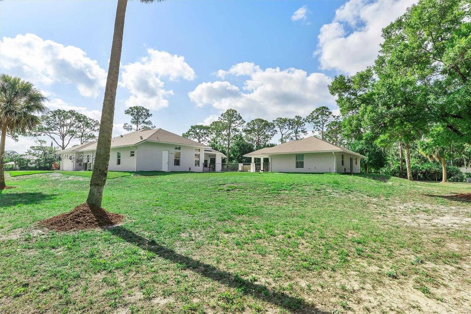 Small Image of 17038 NORTH 61ST PL N, Loxahatchee Number 12