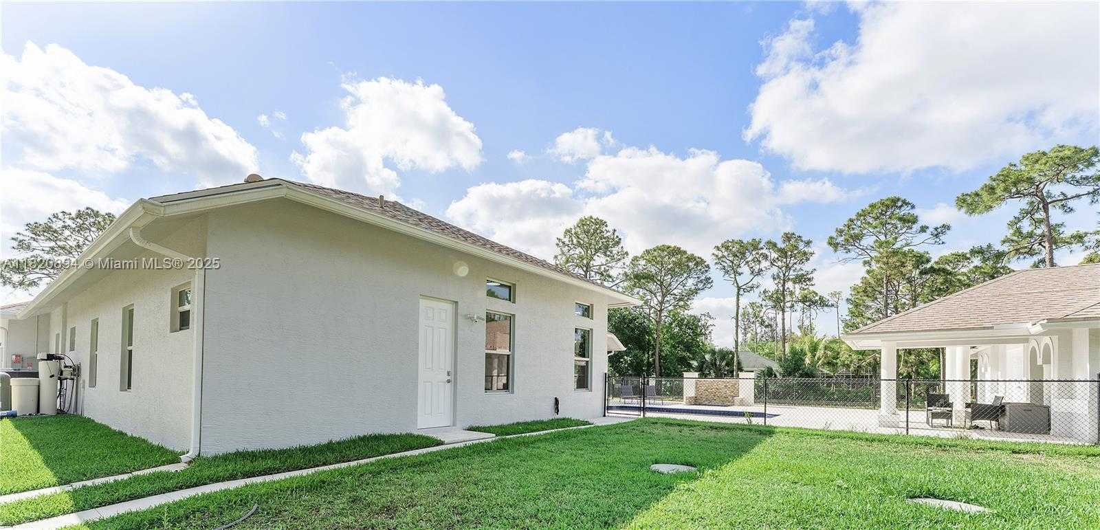 Small Image of 17038 NORTH 61ST PL N, Loxahatchee Number 14