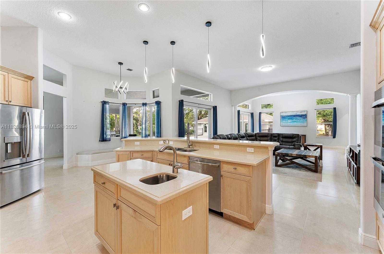 Small Image of 17038 NORTH 61ST PL N, Loxahatchee Number 33