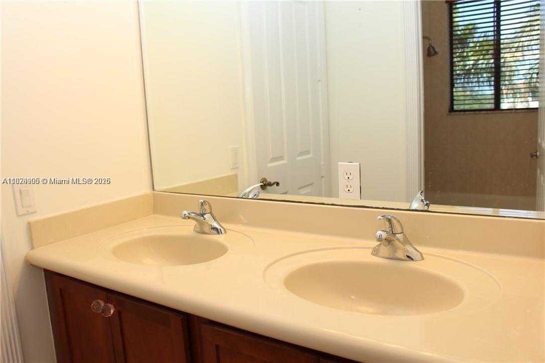 Small Image of 19383 SOUTH WEST 79TH AVE, Cutler Bay Number 23