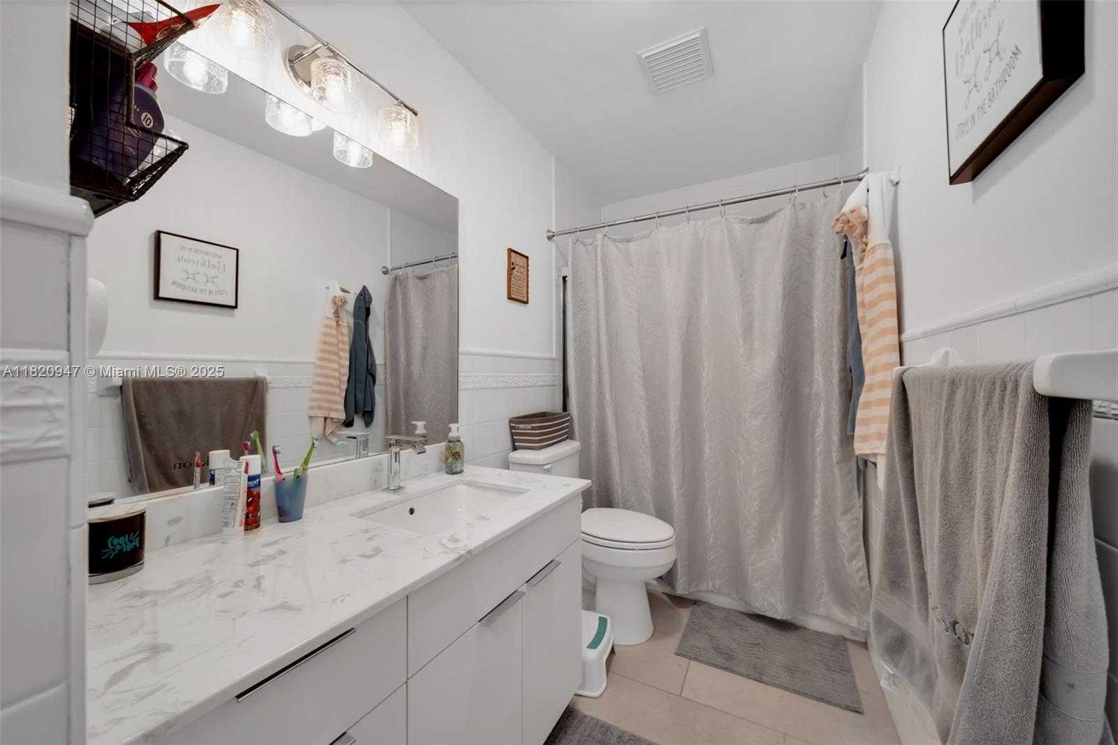 Small Image of 14540 SOUTH WEST 77TH ST, Miami Number 24