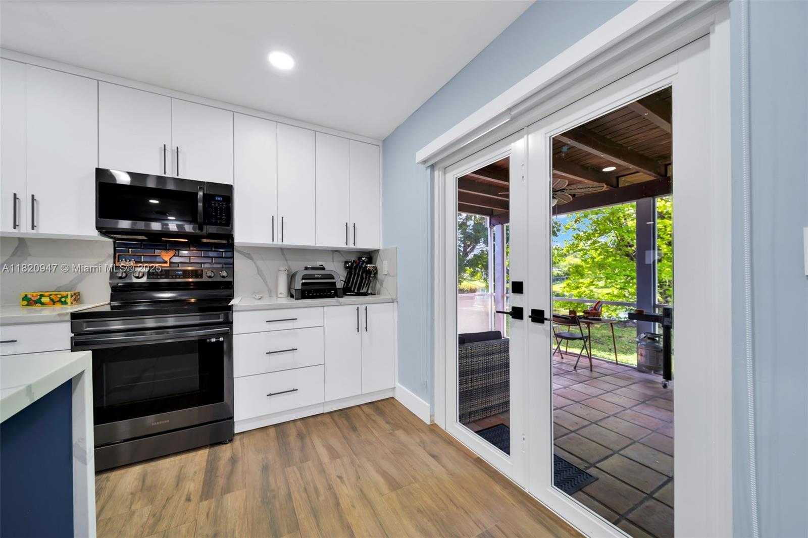 Small Image of 14540 SOUTH WEST 77TH ST, Miami Number 28