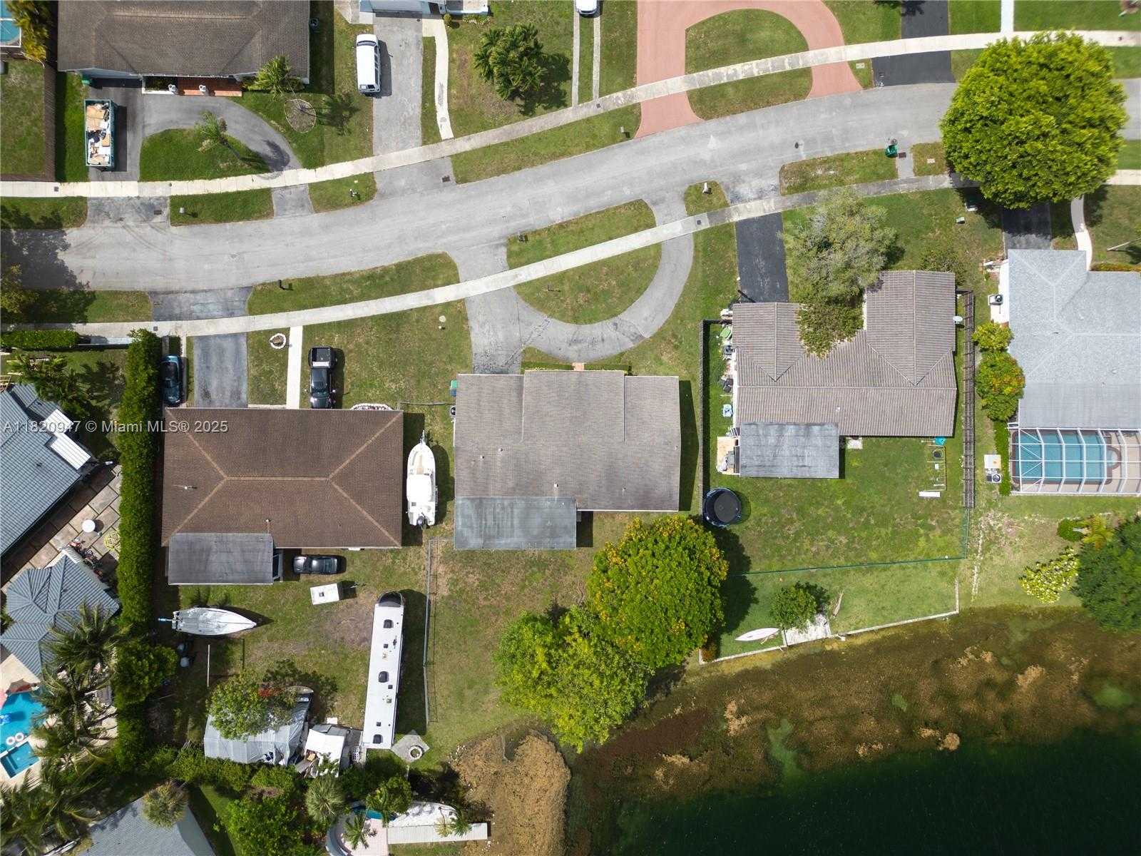 Small Image of 14540 SOUTH WEST 77TH ST, Miami Number 33