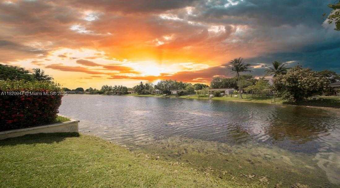 Small Image of 14540 SOUTH WEST 77TH ST, Miami Number 49