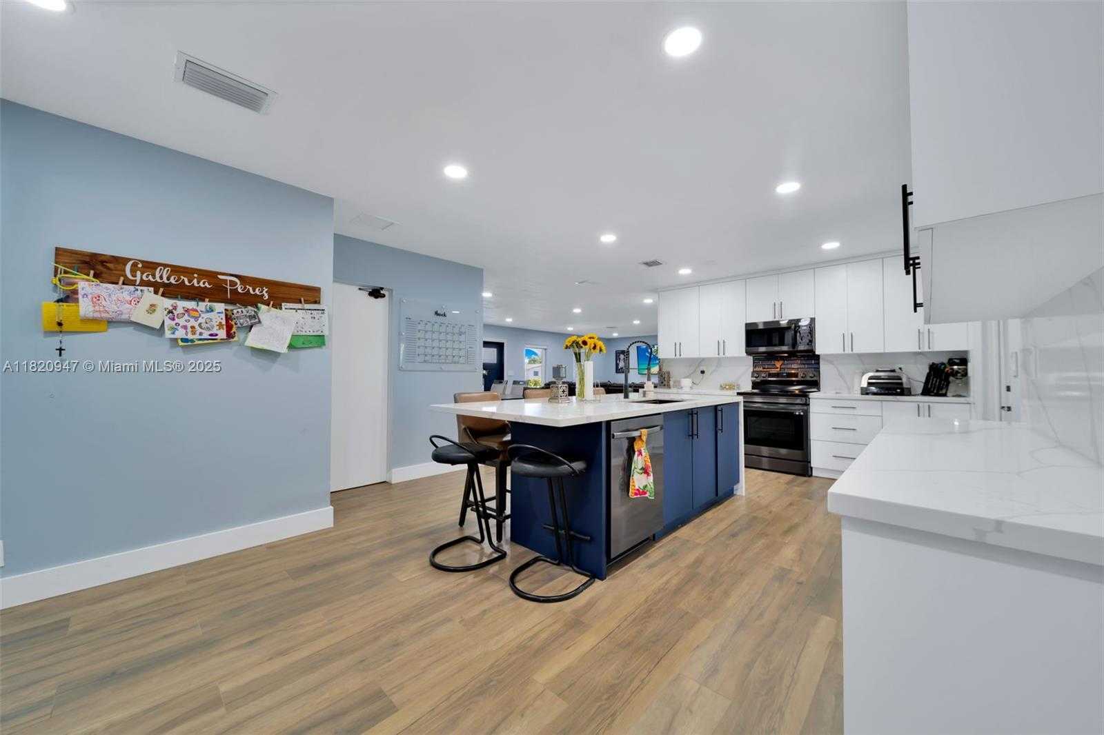 Small Image of 14540 SOUTH WEST 77TH ST, Miami Number 9