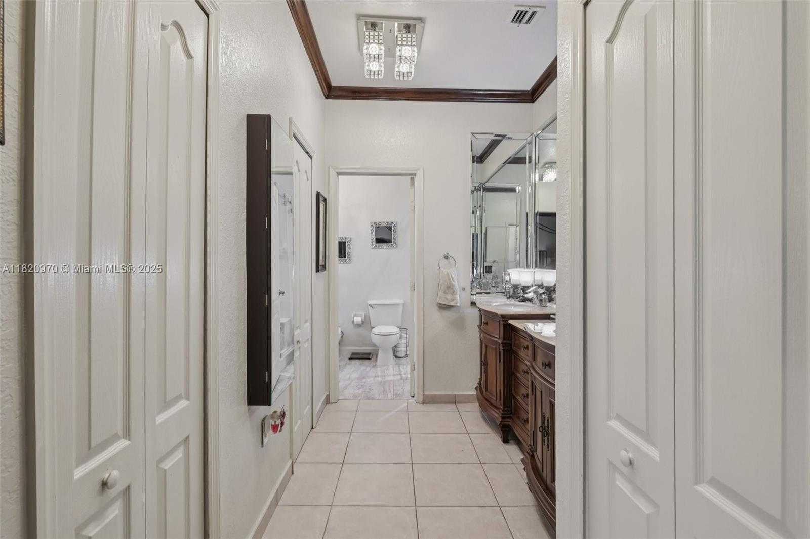 Small Image of 8981 NORTH WEST 166TH TER, Miami Lakes Number 25