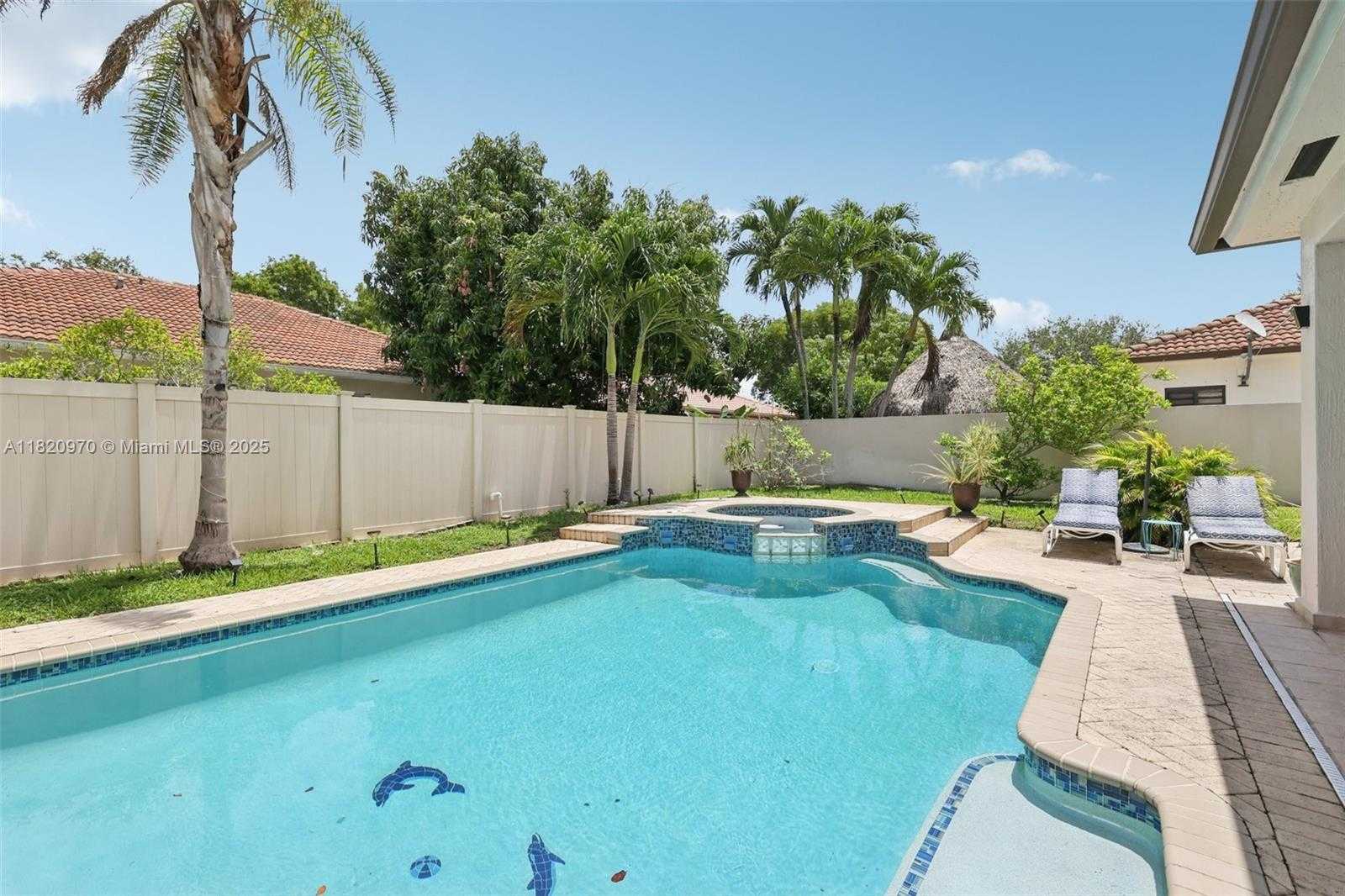 Small Image of 8981 NORTH WEST 166TH TER, Miami Lakes Number 46