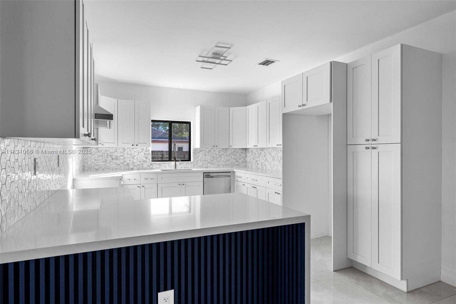 Small Image of 21235 INGRAHAM AVE RD, Cutler Bay Number 13