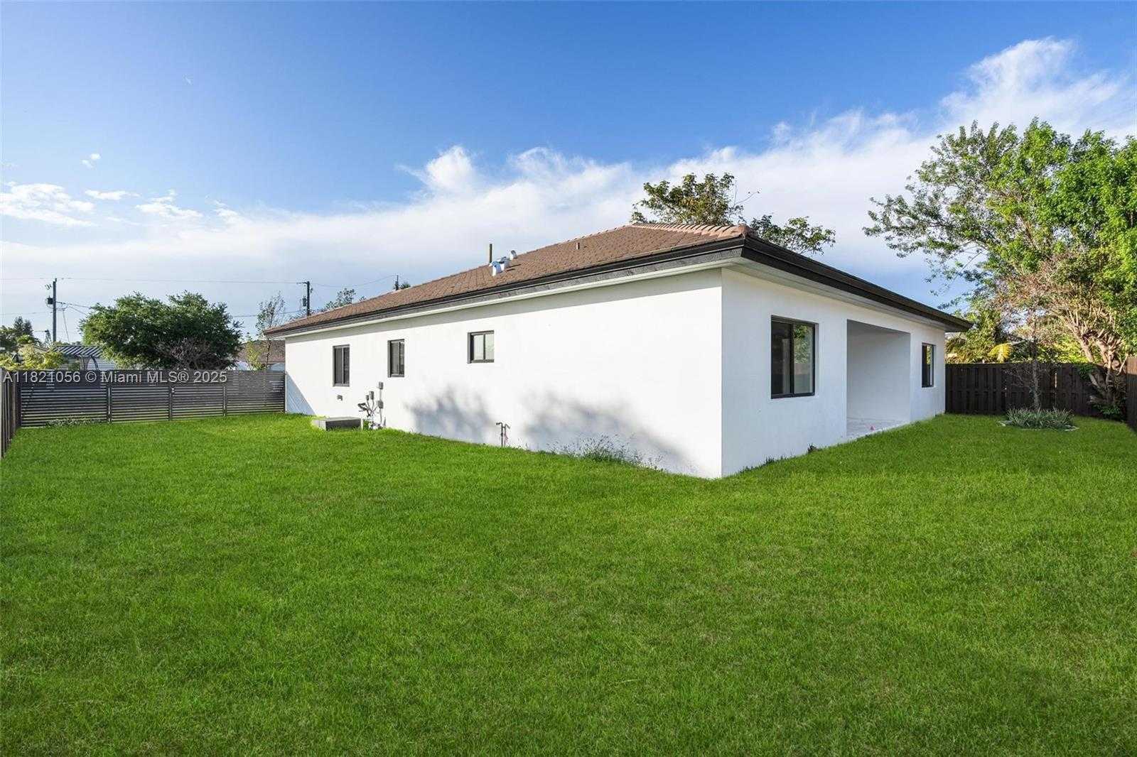 Small Image of 21235 INGRAHAM AVE RD, Cutler Bay Number 33