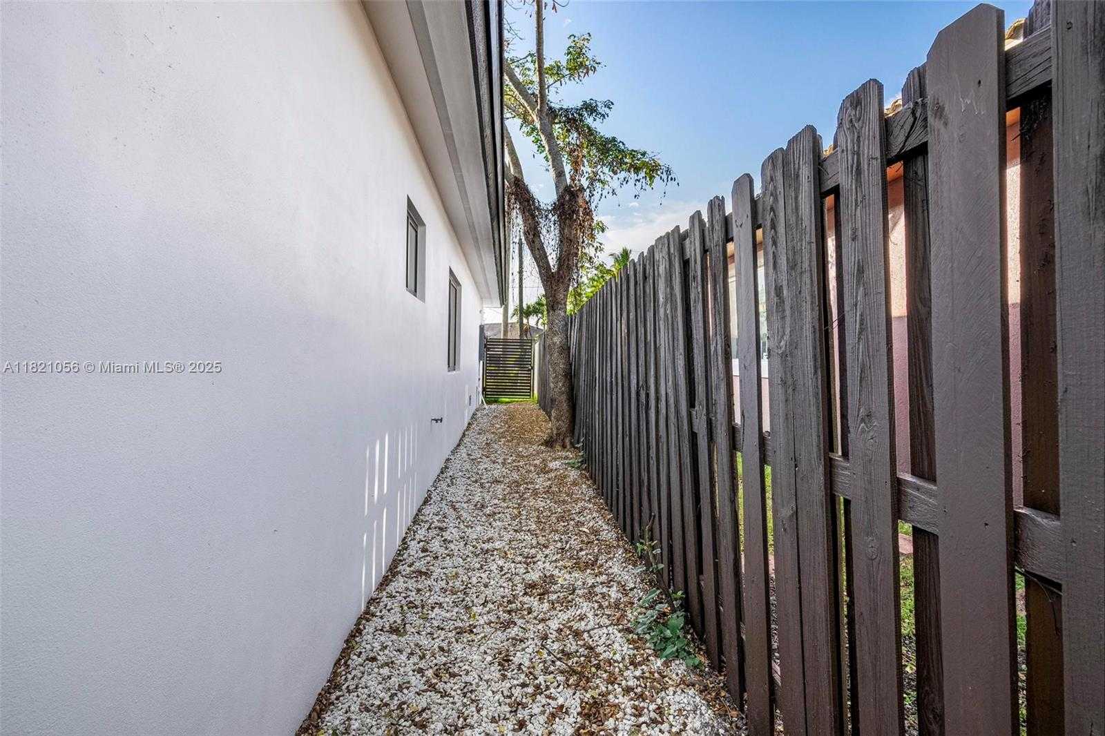 Small Image of 21235 INGRAHAM AVE RD, Cutler Bay Number 34