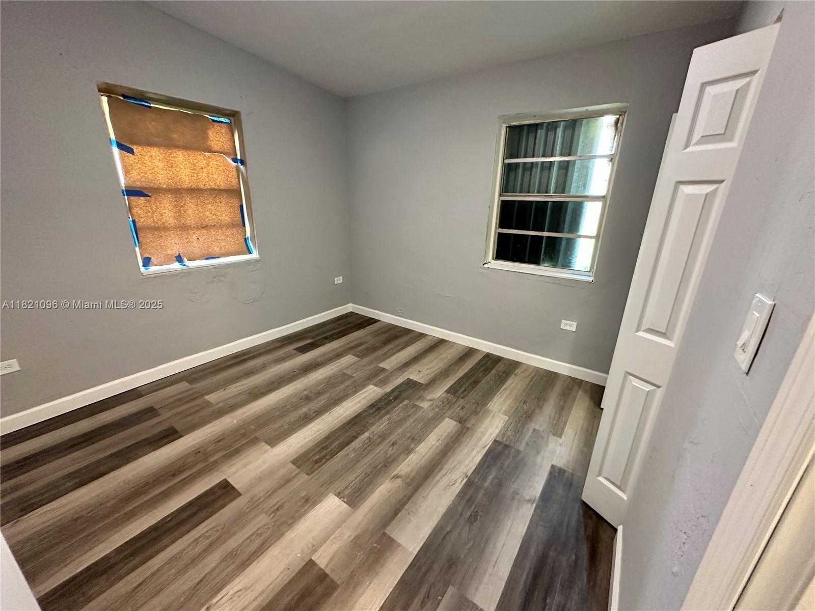 Small Image of 440 NORTH WEST 134TH ST, North Miami Number 16