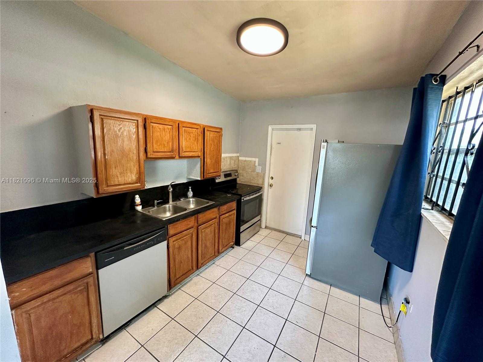 Small Image of 440 NORTH WEST 134TH ST, North Miami Number 7