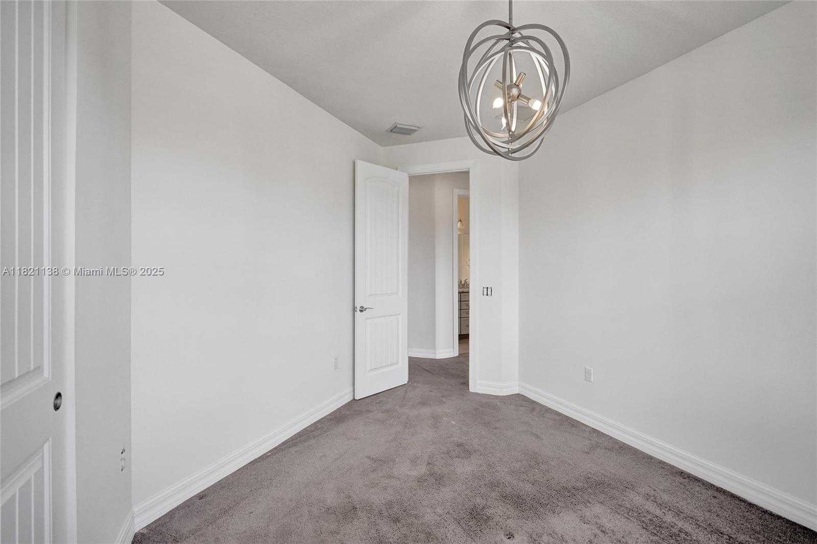 Small Image of 4833 SAN FRATELLO CIR, Lake Worth Number 10