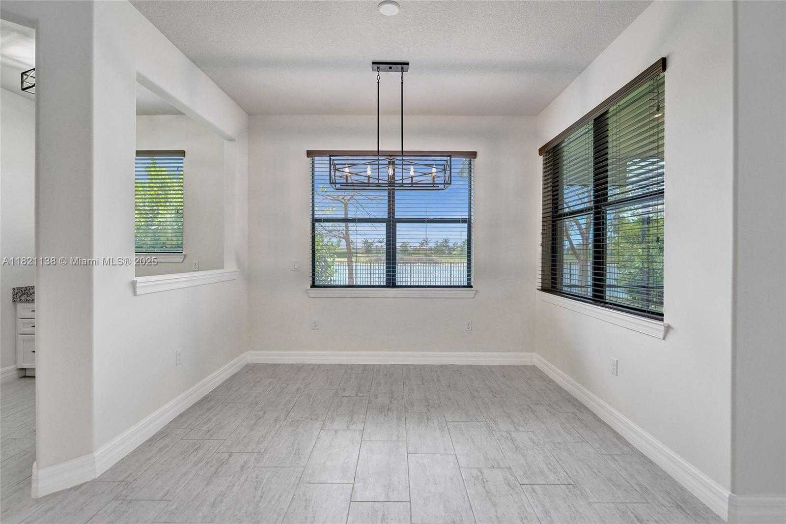 Small Image of 4833 SAN FRATELLO CIR, Lake Worth Number 100