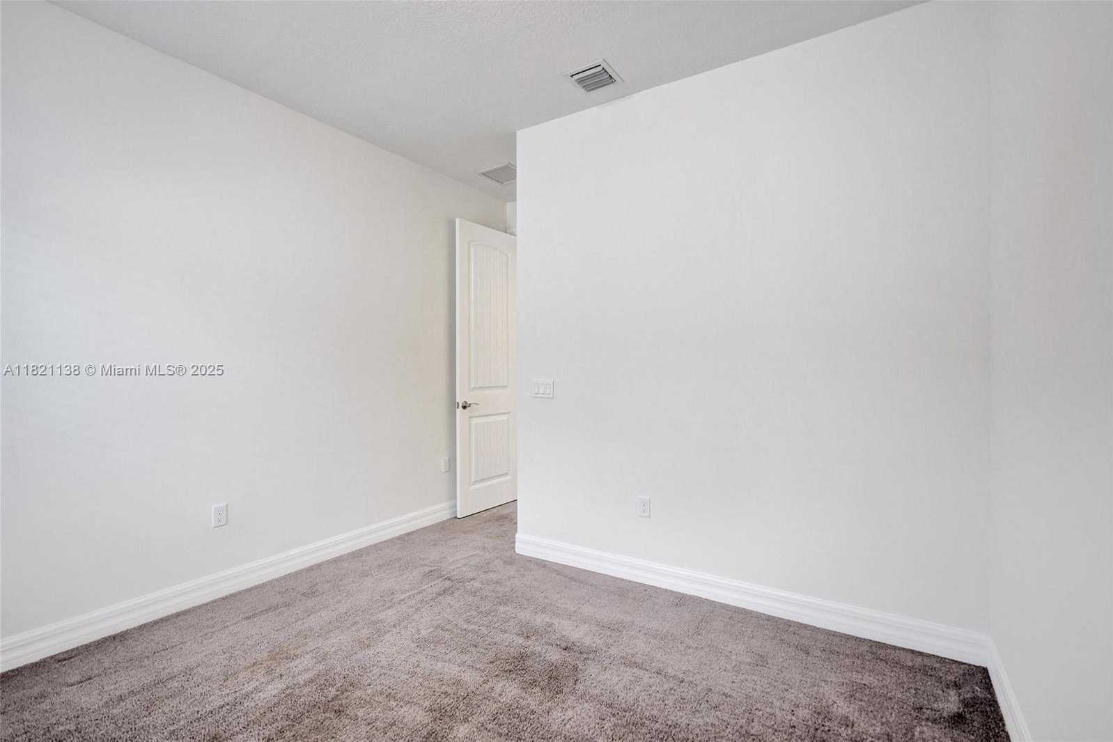 Small Image of 4833 SAN FRATELLO CIR, Lake Worth Number 23