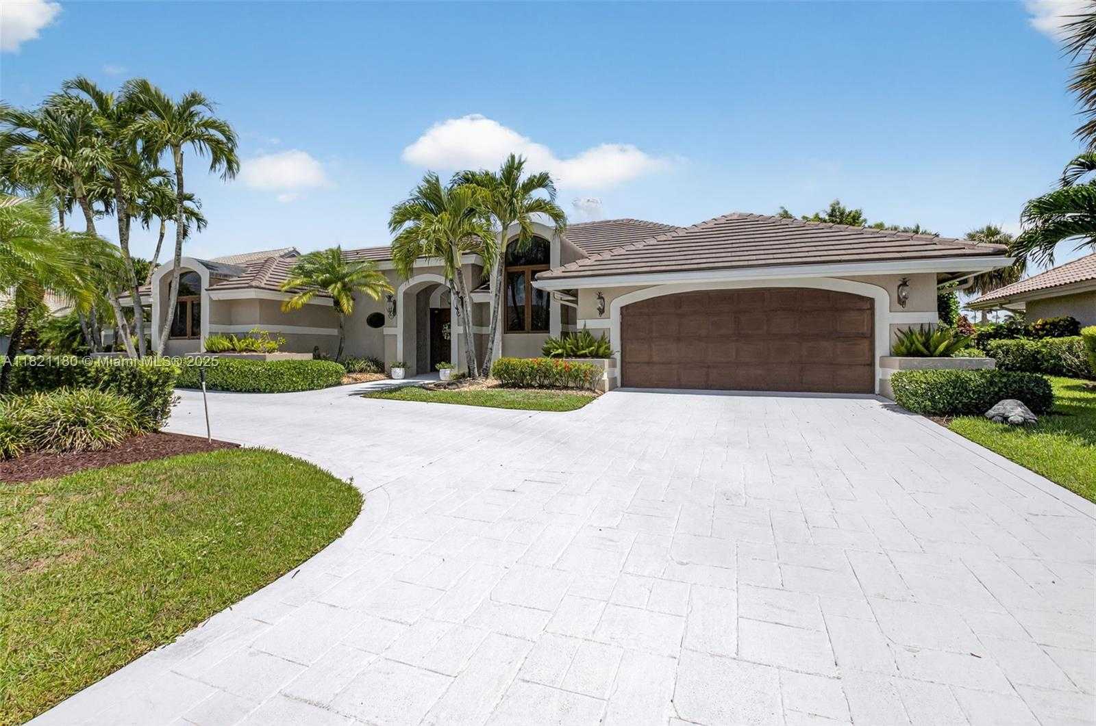 Small Image of 10755 STONEBRIDGE BLVD, Boca Raton Number 37